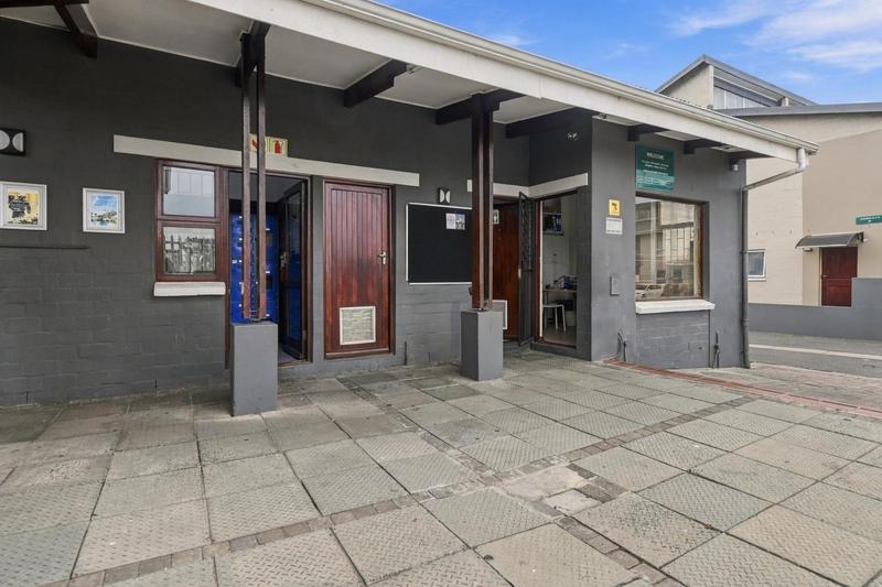 To Let 2 Bedroom Property for Rent in Maitland Western Cape